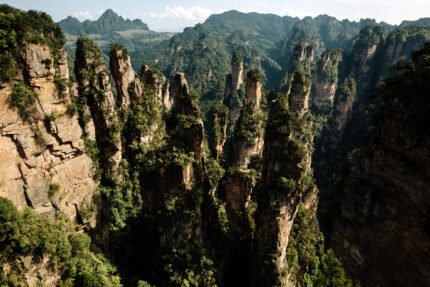 Zhangjiajie Avatar Tour - Avatar Mountains"