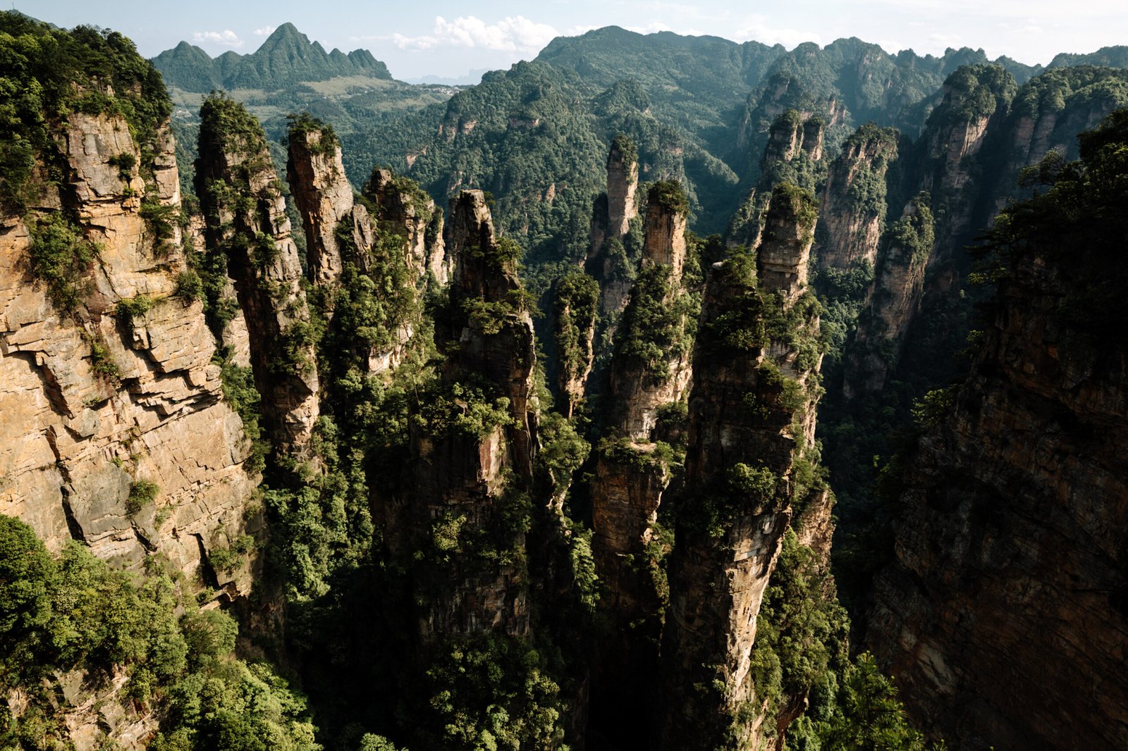 Zhangjiajie Avatar Tour - Avatar Mountains"
